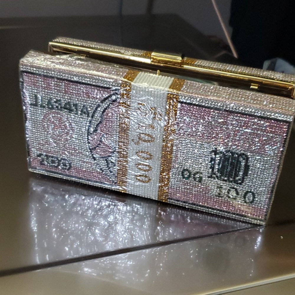 Limited Stack of Money Clutch - Picture 4 of 10